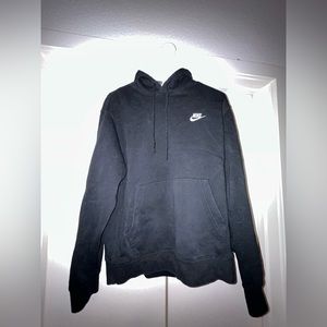 Black Nike men’s hoodie